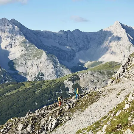 Omyxl Інсбрук