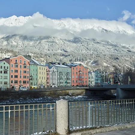 Appartement Holidayhome Omyxl Innsbruck